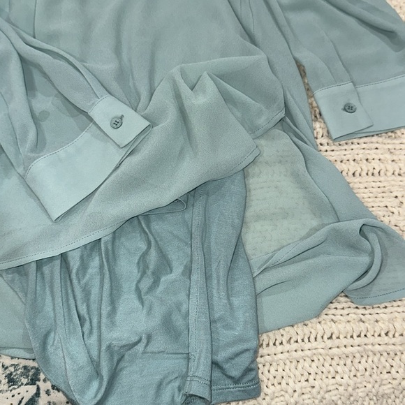 Soft Surroundings Light green V-Neck Tunic size large - Picture 6 of 7